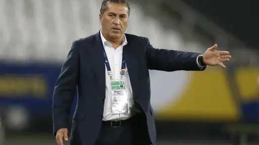 بيسيرو ينصح الزمالك بعدم التعاقد...