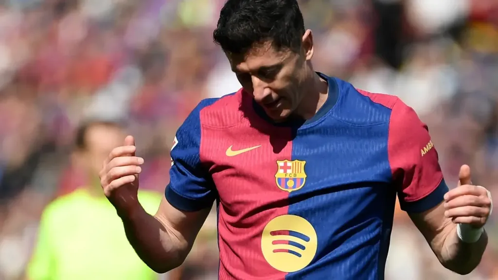 ليفاندوفسكي يكسر المئوية بقميص برشلونة أمام أتلتيك بيلباو في ختام الدوري الإسباني