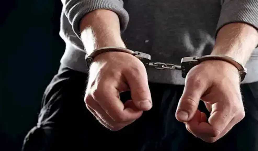 هتك عرض طفلة 10 سنوات والمقابل قطعة شوكولاته.. فما التفاصيل؟؟
