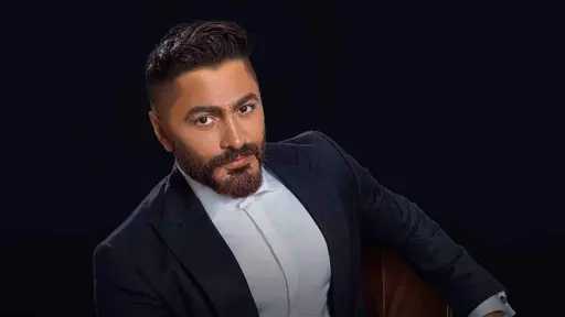 احتفالًا بفيلم ريستارت.. تامر حسني...