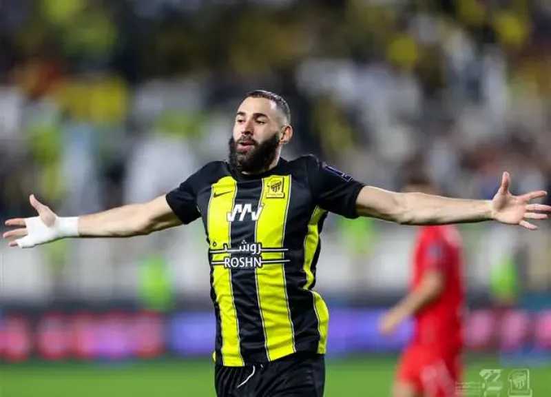 ليلة التتويج.. كريم بنزيما يقود تشكيل الاتحاد الرسمي أمام ضمك في الدوري السعودي
