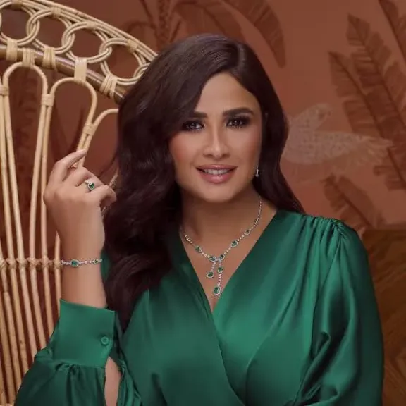 ياسمين عبد العزيز