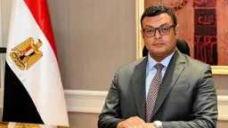 وزير الإسكان يستعرض مع البرلمان...