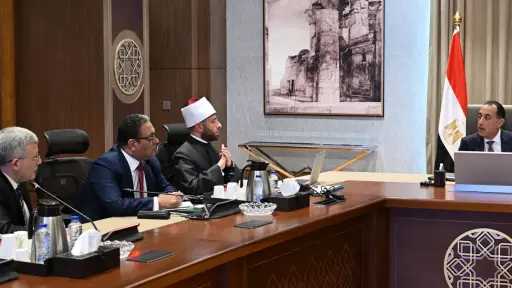 رئيس الوزراء يأمر بحصر شامل...