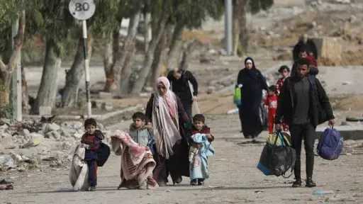 كارثة إنسانية تتفاقم: 180 ألف...