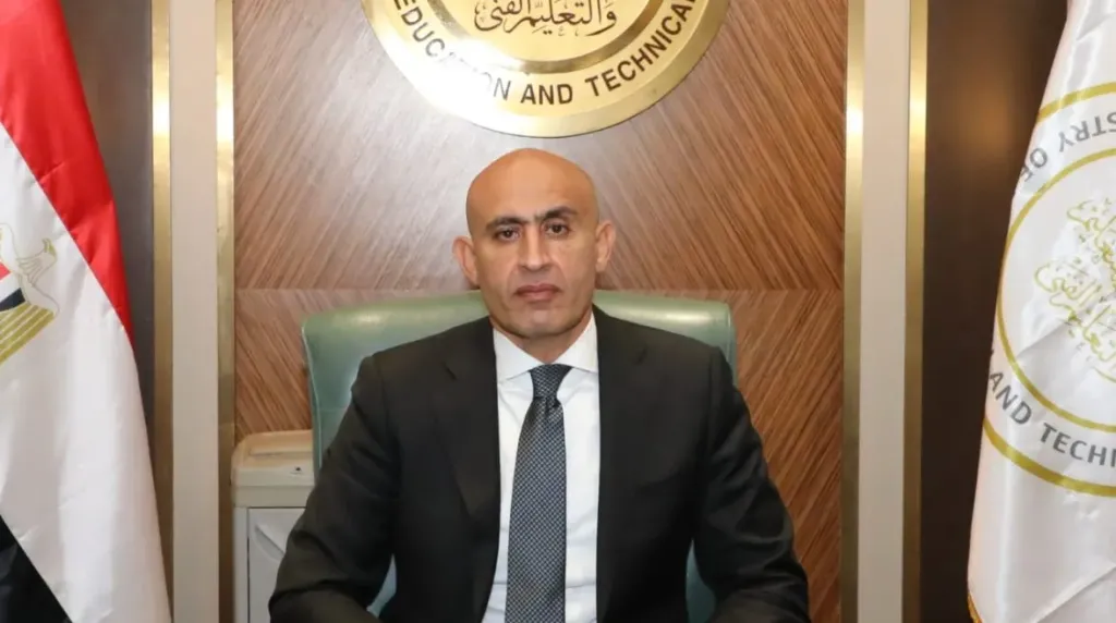 متحدث التعليم يحسم الجدل: لا وجود لصفحة رسمية للوزير على ”فيسبوك”