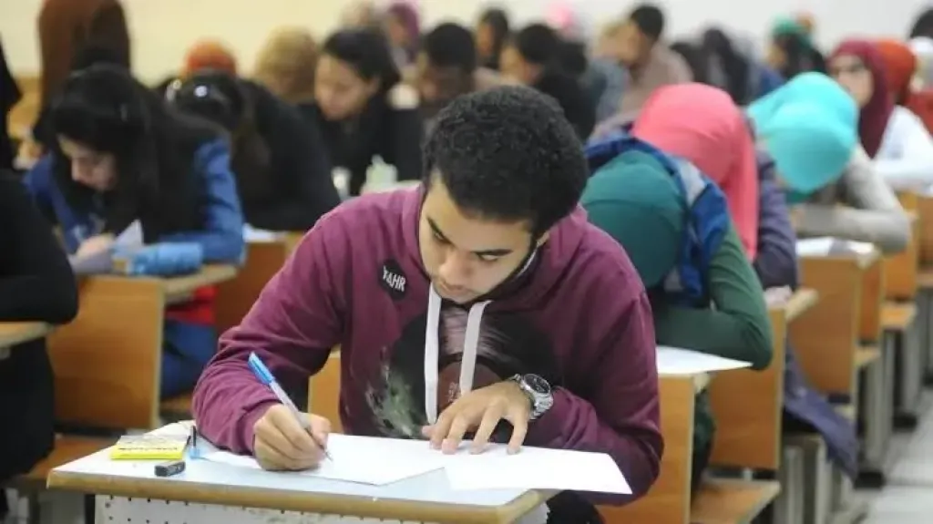 الامتحانات على الأبواب.... لطلاب الثانوية العامة نصائح للتخلص من القلق والتوتر