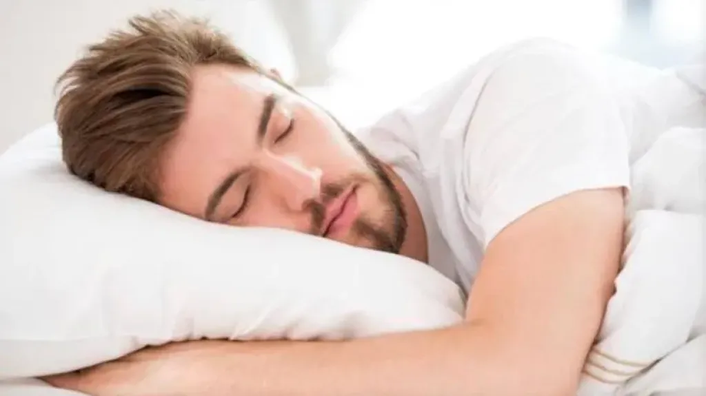تفسير حلم مسك ذكر الرجل للرجل في المنام