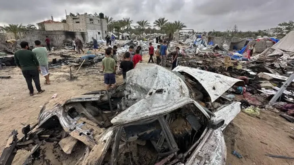 مطالبات عالمية من الفنانين بوقف تصدير السلاح لإسرائيل لحماية غزة