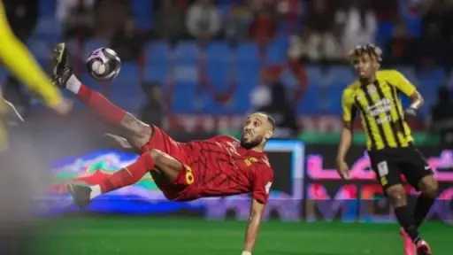 معلق مباراة الاتحاد والقادسية اليوم...