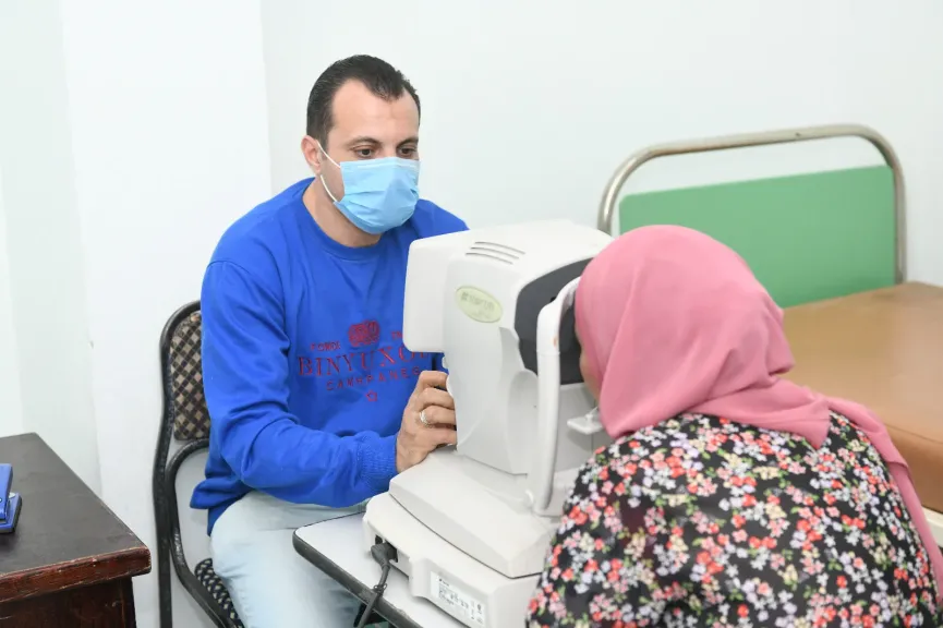 قافلة عيون في قنا