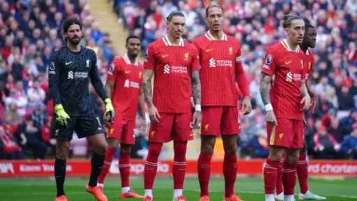 ظهير بورنموث يفتح الباب لليفربول.....