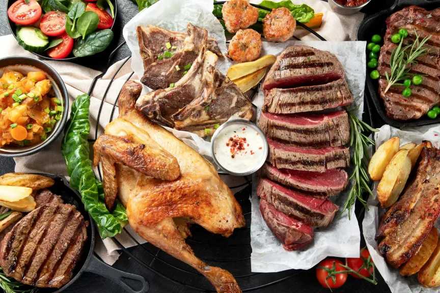 عيد الأضحى وخطر الإفراط في اللحوم الحمراء: تحذيرات مهمة لصحة أصحاب هذه الأمراض المزمنة