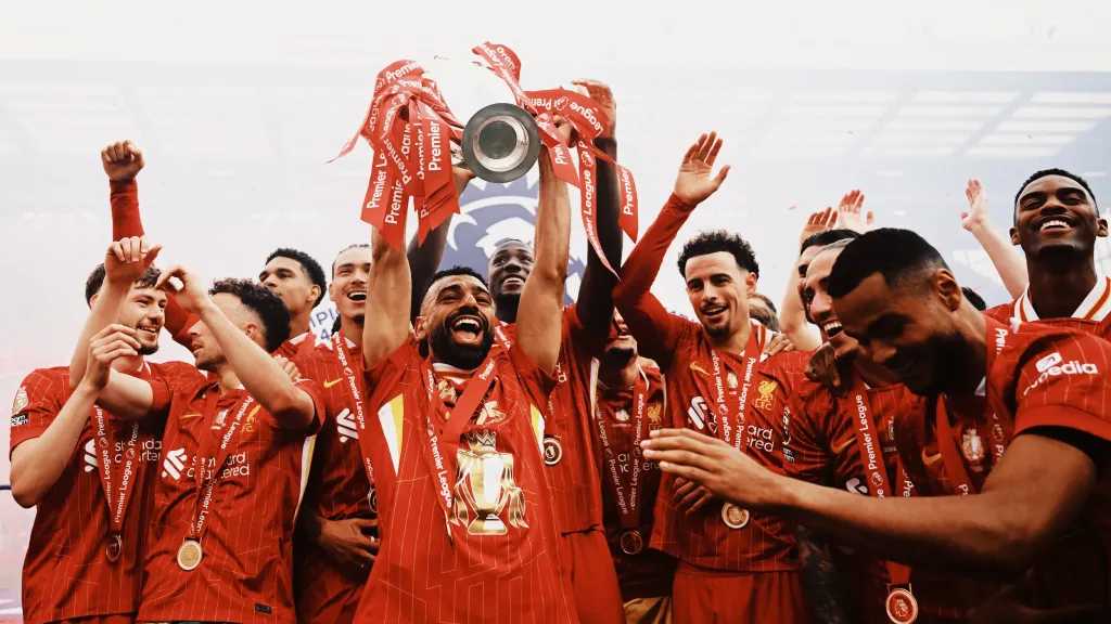 رسميًا.. محمد صلاح لاعب الموسم في ليفربول للمرة الخامس 2024/25
