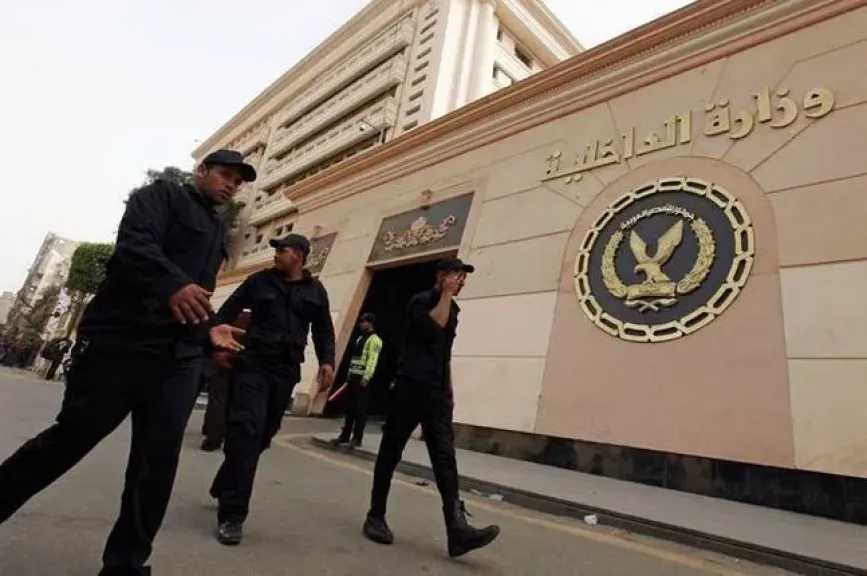 وزارة الداخلية: تفاصيل ضبط محل بالشرقية يبيع أجهزة ”ريسيفر” لفك شفرات القنوات المشفرة