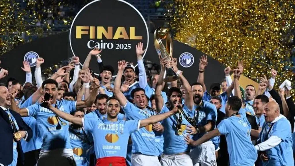 بيراميدز خلال الاحتفال بفوزه بدوري أبطال أفريقيا