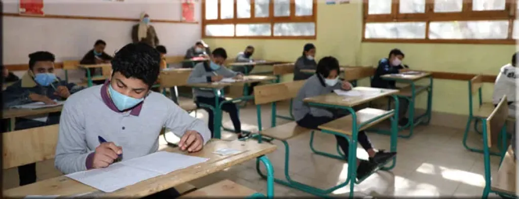 طلاب الصف الثالث الإعدادي
