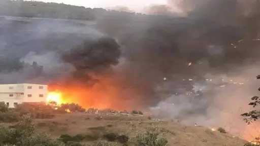نيران في قلب دمشق: حريق...