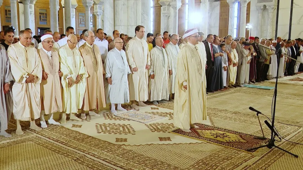 يوم وقفة عرفات..... موعد صلاة عيد الأضحى في تونس وجميع المدن 2025