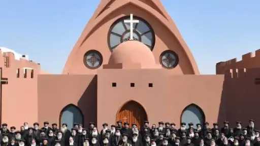 المجمع المقدس يوافق من جديد...