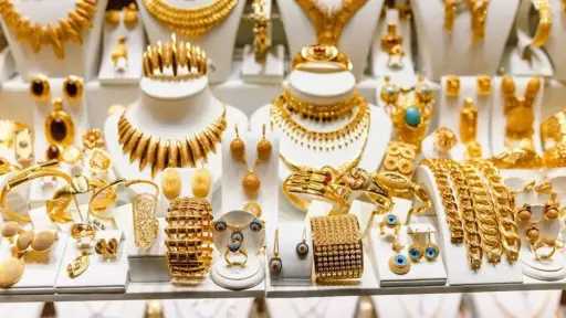 تعاملات اليوم.. أسعار الذهب في...