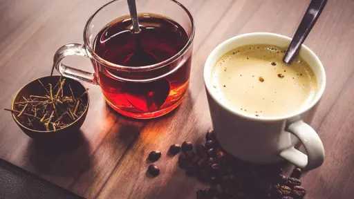 شرب القهوة والشاي آمنان لمرضى...