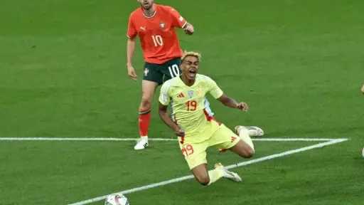نتيجة مباراة إسبانيا والبرتغال.. رفاق...