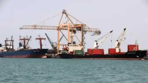 عاجل.. البحرية الإسرائيلية تستهدف ميناء...