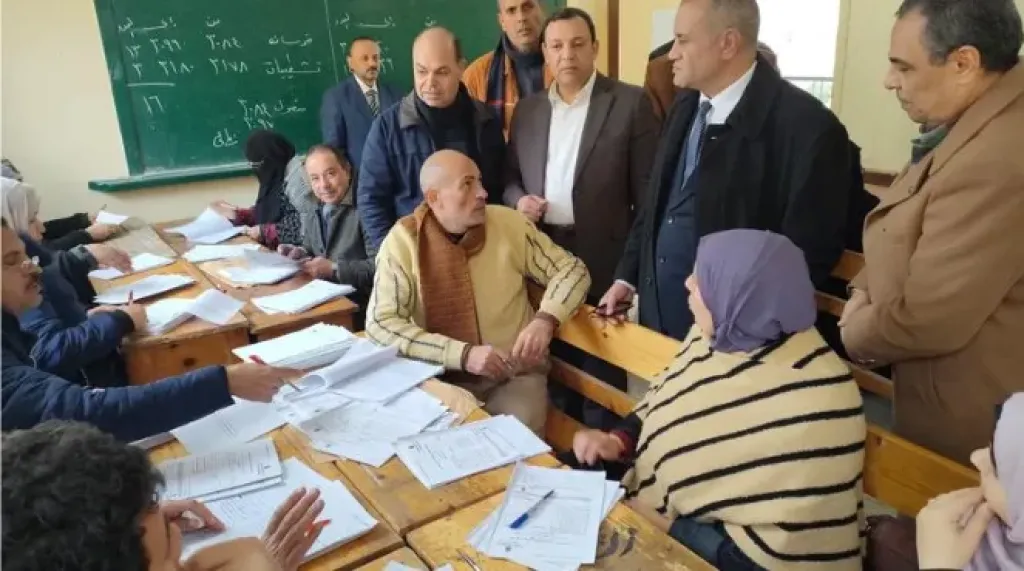 تصحيح إجابات الشهادة الإعدادية