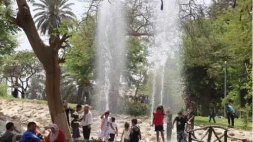 إقبال جماهيري كبير على حدائق...