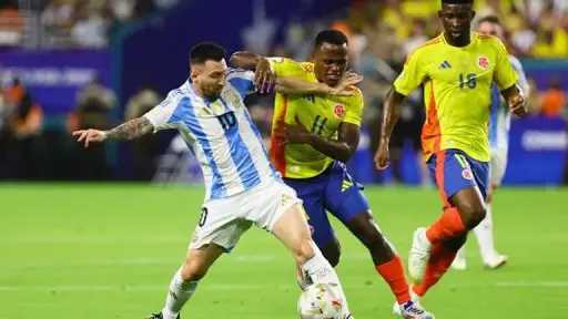 القنوات الناقلة لمباراة منتخب الأرجنتين...