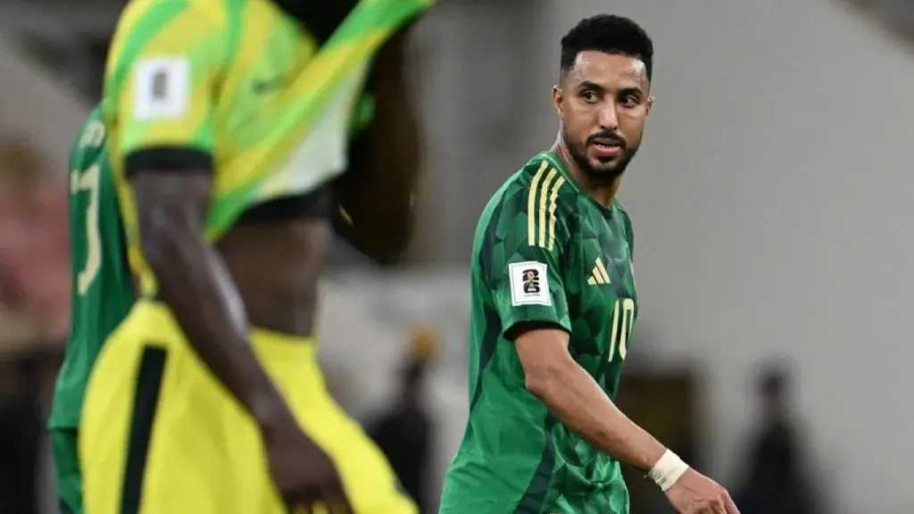 ركلات ”الدوسري” تُبعثر حلم تأهل السعودية لمونديال 2026.. فماذا لو نجحت هذه الركلات؟؟