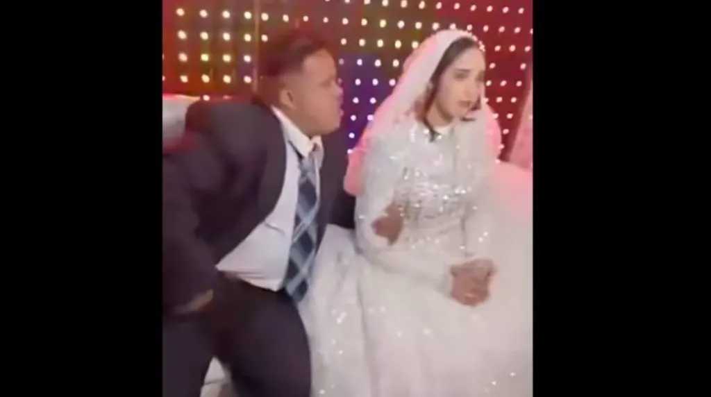 جدل واسع بعد زفاف شاب مصاب بمتلازمة داون.. ومأذونة شرعية توضح الموقف القانوني