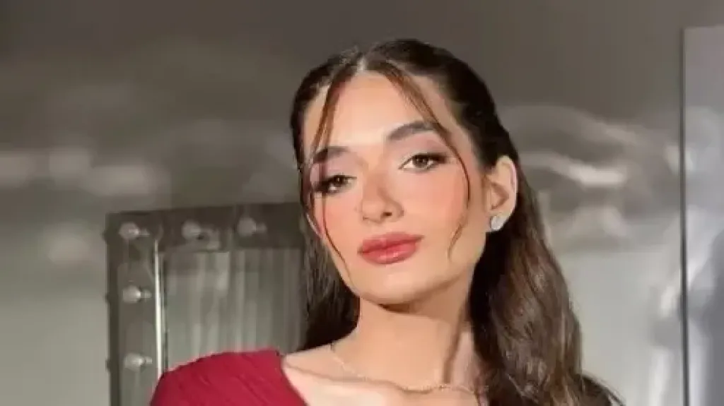 ملك أحمد زاهر