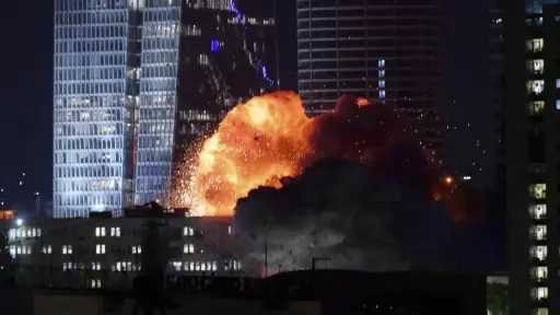 لماذا ضربت إسرائيل إيران؟؟ الشرق...
