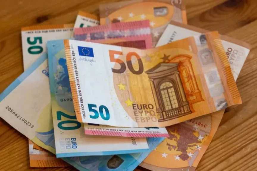 بكم؟ سعر اليورو أمام الجنيه المصري اليوم الثلاثاء 17 يونيو 2025 في البنوك المصرية