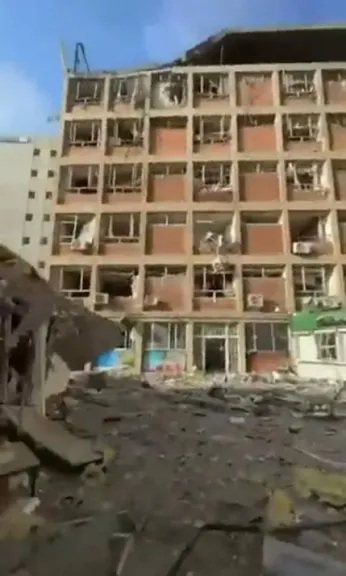 اليوم السابع في حرب ايران واسرائيل.... استهداف مستشفى سوروكا التي تعالج قوات الاحتلال المصابين في حرب غزة