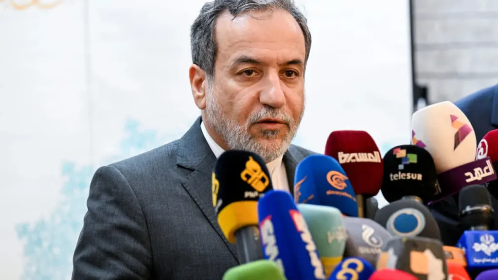 عاجل: تحذير صارم من عباس عراقجي للمستوطنين: ابتعدوا عن المواقع العسكرية والاستخباراتية فورًا