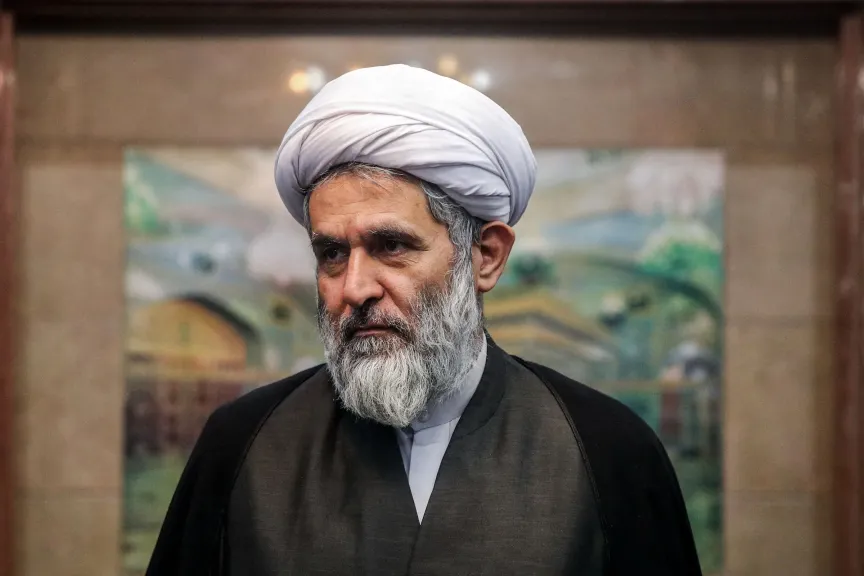حسين طائب