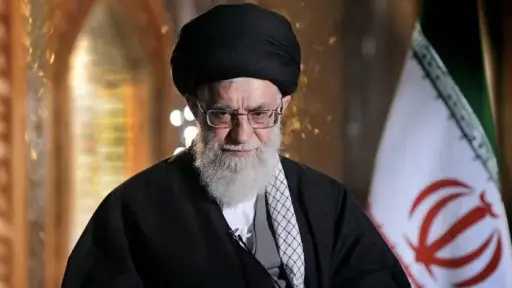 نيويورك تايمز: خامنئي يدير إيران...