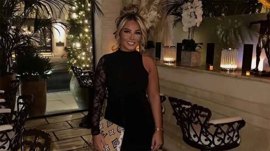 المذيعة ميغان مور
