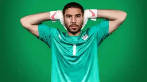حارس الأهلي السابق.. حقيقة انتقال...