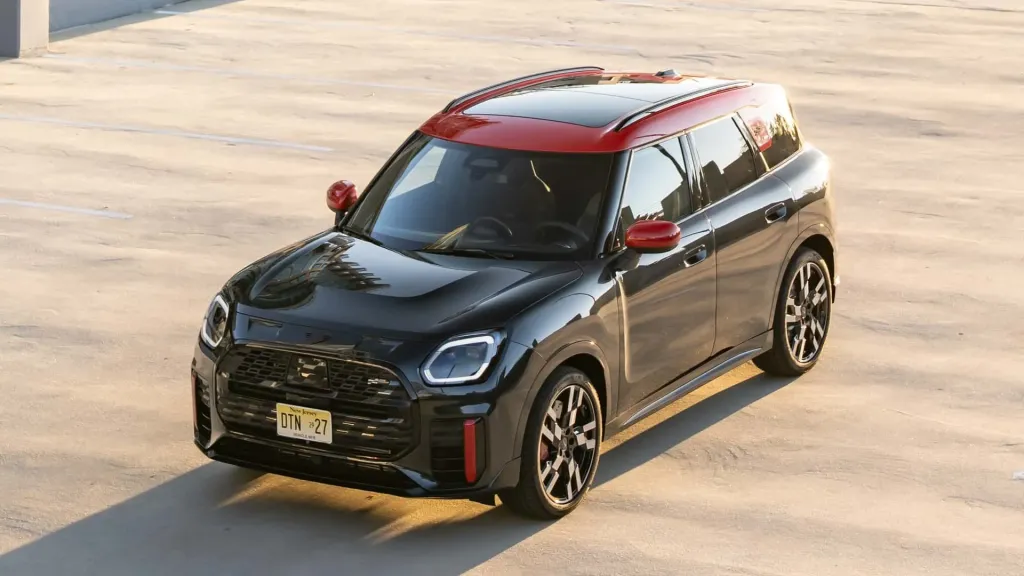 سيارة ميني Countryman JCW