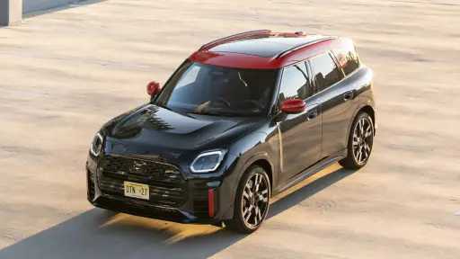 سيارة ميني Countryman JCW تتحوّل...