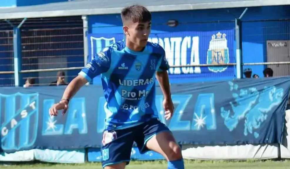 وفاة مأساوية.. لاعب أرجنتيني يفارق الحياة أثناء إجراء جراحة في الركبة عن عمر 18 عامًا