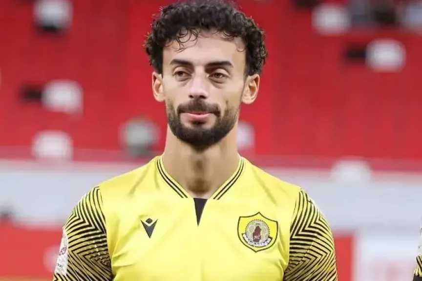 خوفًا من رحيله بالمجان.... النادي الأهلي يحصن اللاعب أحمد عبدالقادر بعد العودة من قطر
