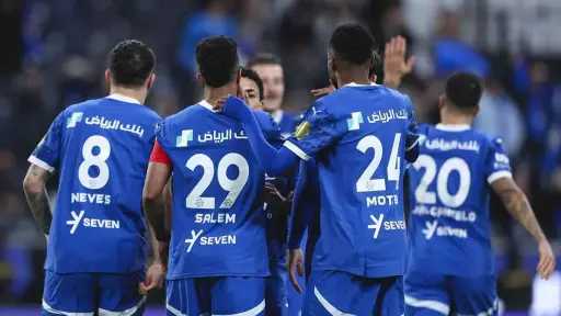 هل تشارك صفقات الهلال الجديدة...