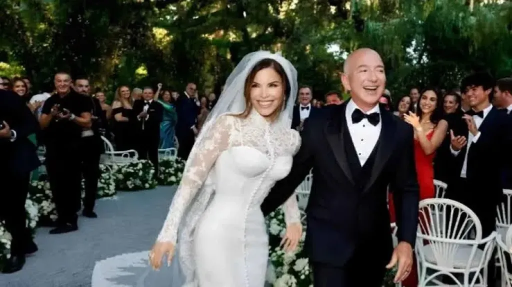 تفاصيل وأرقام عن حفل زفاف مؤسس أمازون