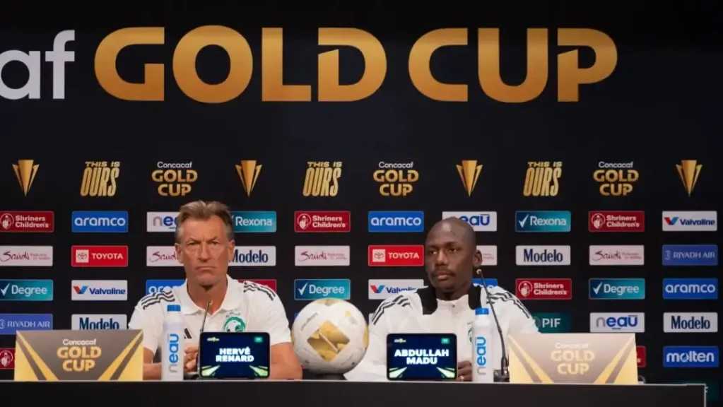 رينارد في ورطة.. غيابات وقائمة تشكيلة منتخب السعودية اليوم أمام المكسيك
