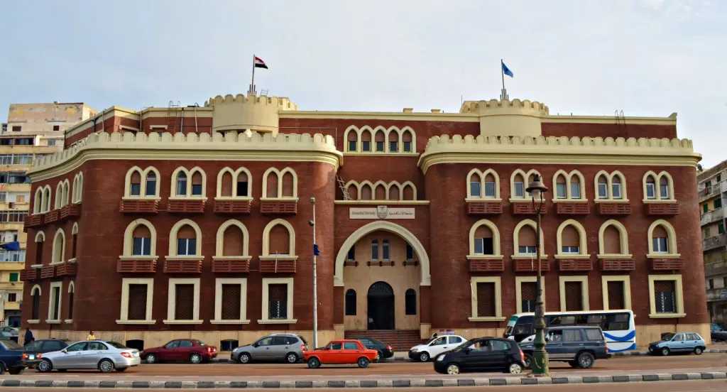 دليلك الشامل.. الجامعات المعتمدة في مصر: ضمان جودة التعليم والاعتراف الرسمي
